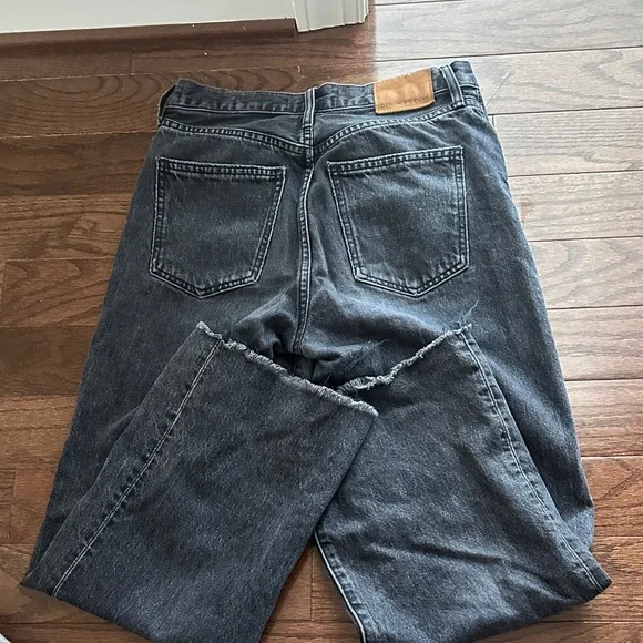 Aritiziq Stylish Black Button-Fly Women Jeans - Picture 3 of 3